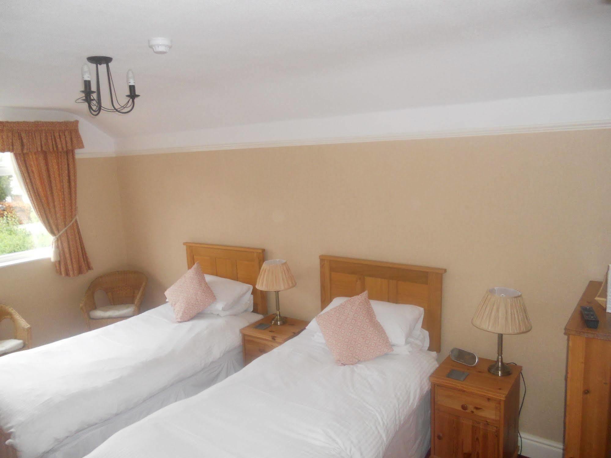 Glendale Guest house 4*